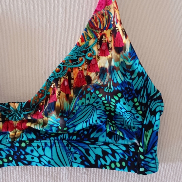 VENUS Heavenly Halter Bikini Top, size XS - Picture 4 of 15